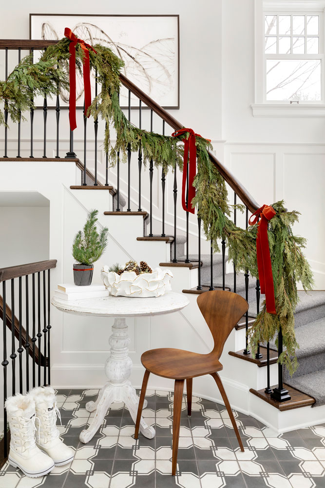 18 Home For The Holidays Stairway Straight